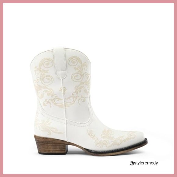 Faux Leather Western Ankle Boots with Chunky Heel and Square Toe - Picture 4 of 7